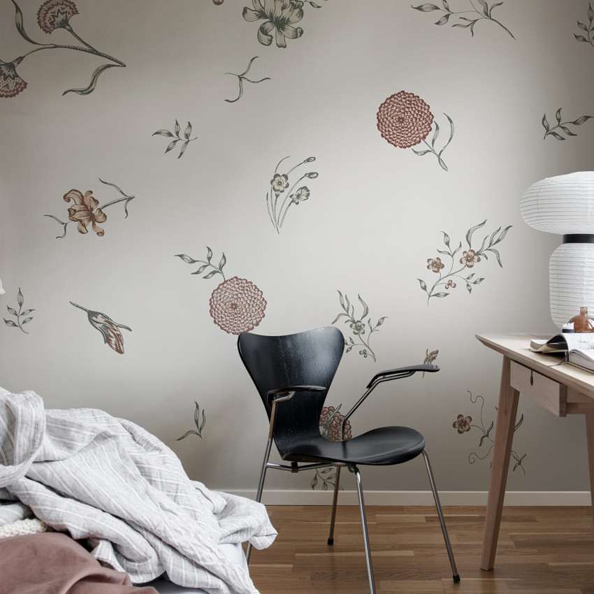 Tapet cu flori delicate, de culoare nisip