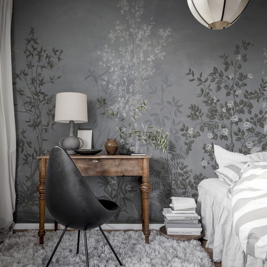 Tapet floral Chinoiserie cu design elegant, in nuante de verde moale.