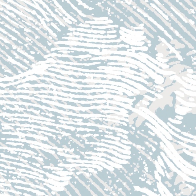 Tapet Breeze, Ice Blue cu model de valuri in nuante de albastru deschis.