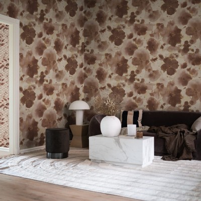 Tapet floral cu violete ruginite