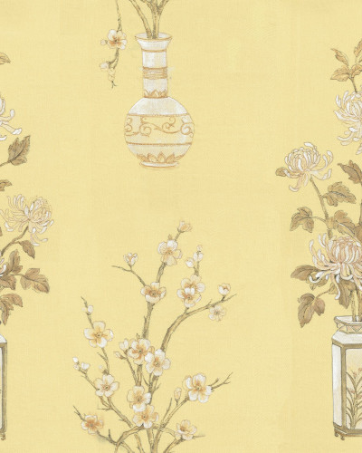 Tapet cu design modern și elegant, Japanese Vases, Saffron. Tapetul prezintă vaze japoneze cu flori, în tonuri de gri, alb și maro.