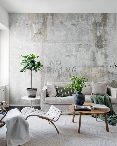 Wallpaper No Parking - perete din beton, cu un design industrial modern, textură vizibilă și culoare gri naturală.