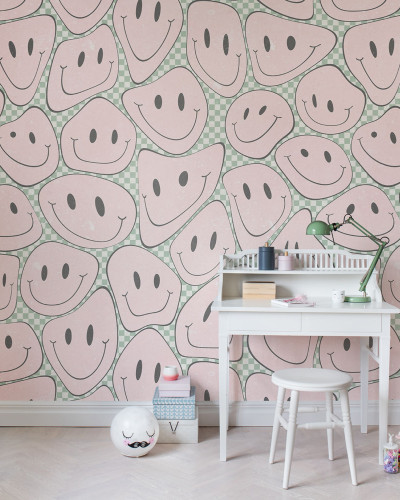 Tapet Happy Rebel Bubblegum cu zambeturi roz pastelat
