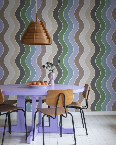 Tapet cu design abstract Seventies Waves, Rainbow, cu unde groase si curbate, in culori pastelate.