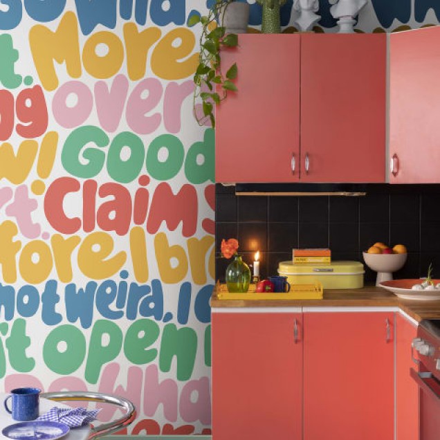 Tapet cu imprimeu text colorat Rainbow