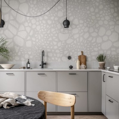 The Nest Gray, tapet gri cu design organic, ideal pentru bucătărie modernă