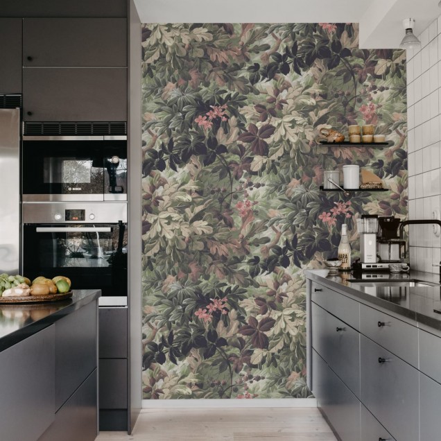 Tapet floral delicat, Vinum Raspeys, Pastel, cu un model bogat de frunze și flori delicate.