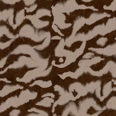Tapet Guppy Lightbrown cu un design abstract delicat, cu nuanțe subtile de maro și gri, perfect pentru a crea o atmosferă relaxantă în living sau dormitor.