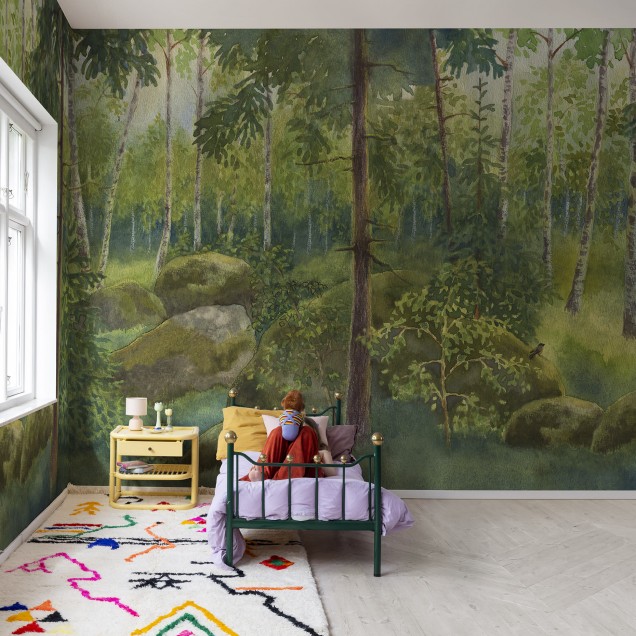 Tapet cu design de pădure, cu culori pastelate și detalii delicate, perfect pentru dormitoare, camere de copii și livinguri