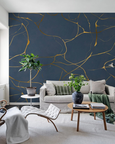 Tapet Gold Swirl, Dark Blue, cu un design modern cu accente aurii pe un fundal albastru inchis