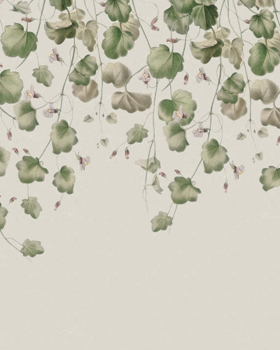Wallpaper cu frunze verzi și flori roz, ideal pentru a crea o atmosferă calmă și elegantă în casa ta.