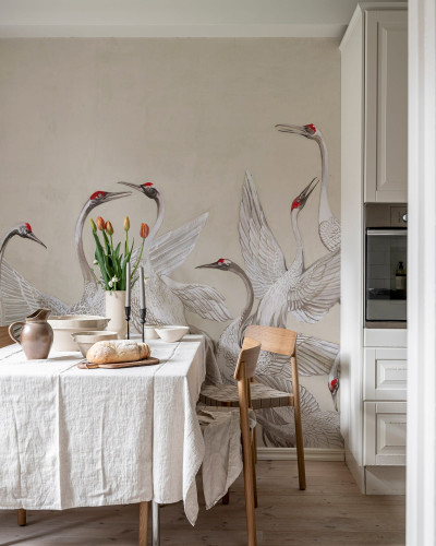 Tapet cu macarale albe pe un fundal bej, Soaring Cranes, Beige.