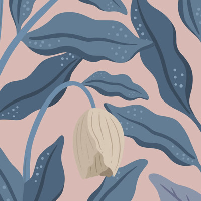 Tapet Cool Flora, Pink & Blue, cu frunze mari, albastre, pe un fundal roz pal, în living.