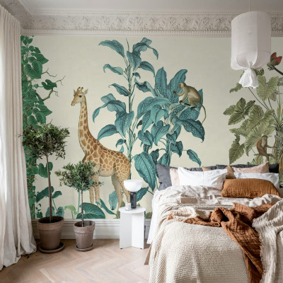Tapet cu girafa, maimuțe și plante tropicale, ideal pentru dormitor sau living