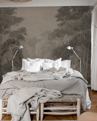 Imagine cu tapet vintage Misty Park, care prezintă o imagine cu copaci în tonuri neutre de gri. Tapetul este perfect pentru un dormitor sau o sufragerie, adăugând o notă de calm și eleganță decorului.