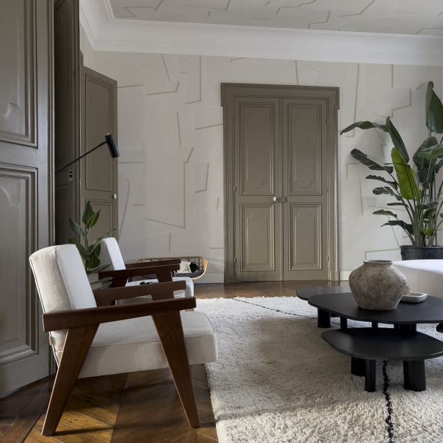 Tapet abstract cu un design minimalist, în nuanțe de alb. Perfect pentru a crea o atmosferă relaxantă și sofisticată în casa ta.