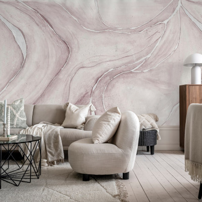 Tapet abstract Watercolor Flow, Dusty Pink cu tonuri calde de roz prafuit, cu linii curbe si ondulate, perfect pentru un living modern