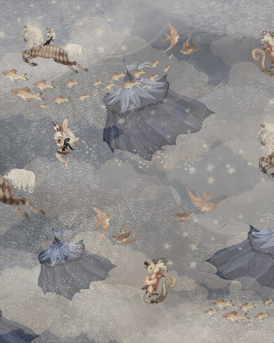 Tapet Flying Circus Sky Blue, cu cai zburători, păsări și personaje adorabile.