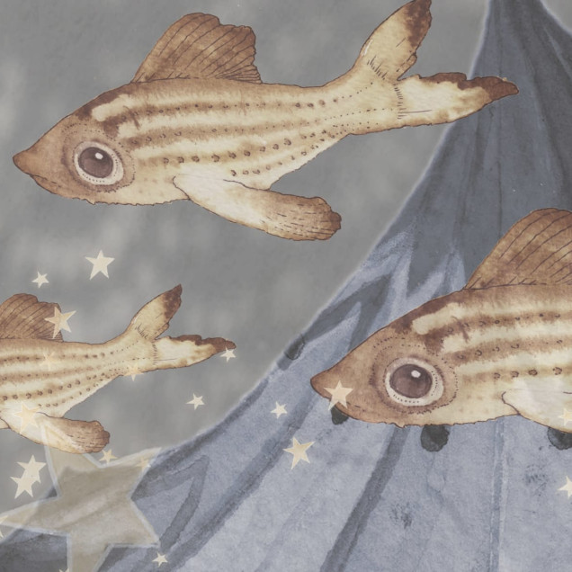 Tapet Flying Circus Sky Blue, cu cai zburători, păsări și personaje adorabile.