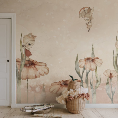 Bloomy Fields of Marion, Pink tapet, cu un design delicat, în culori pastelate, cu personaje adorabile.