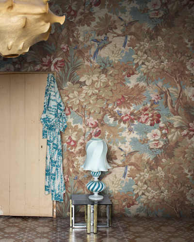 Tapet floral cu motive naturale