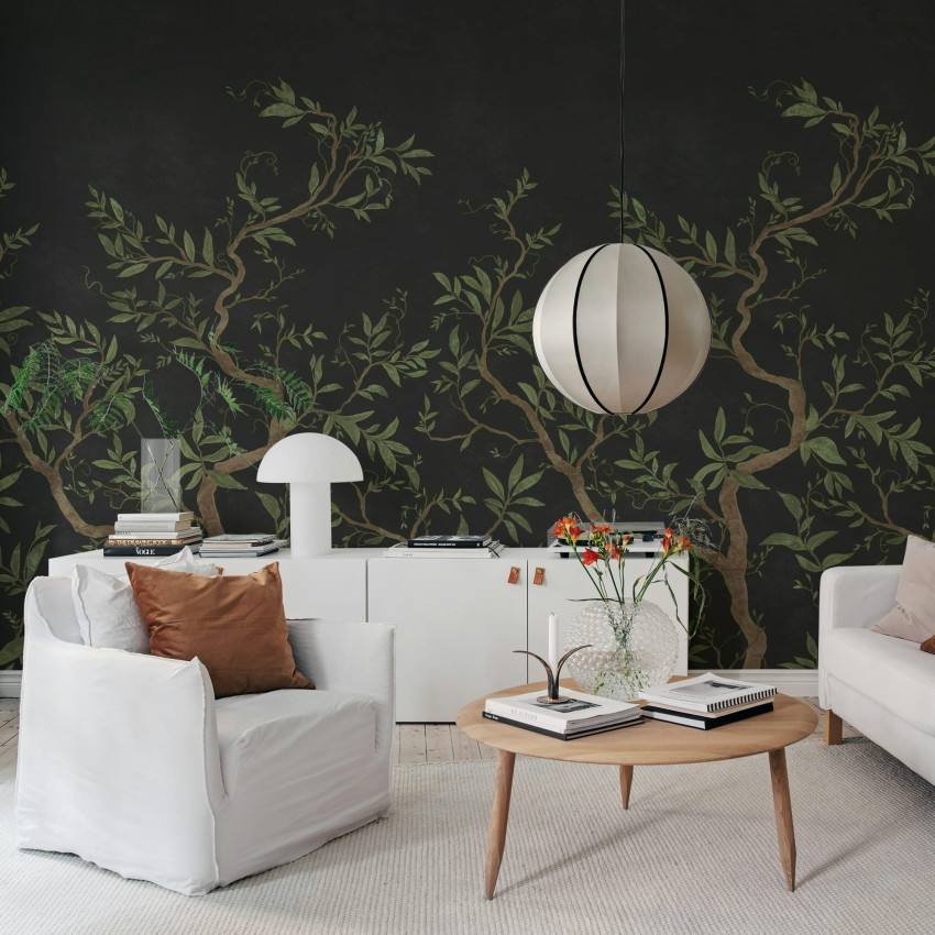 Tapet floral cu ramuri maro într-un living elegant
