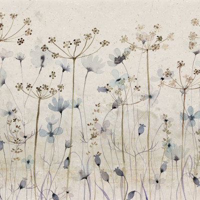 Tapet cu flori delicate, Dreamy Meadow, Blue, cu un design natural si elegant, perfect pentru dormitor.