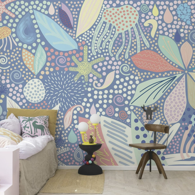 Tapet floral abstract cu design modern în culori pastelate.