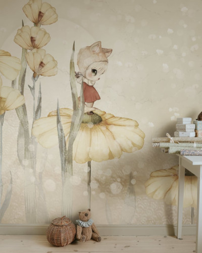 Wallpaper cu fetita pe o floare galbena si flori delicate