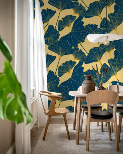 Tapet cu frunze de ginkgo în nuanțe de petrol și galben auriu, cu un design minimalist și modern