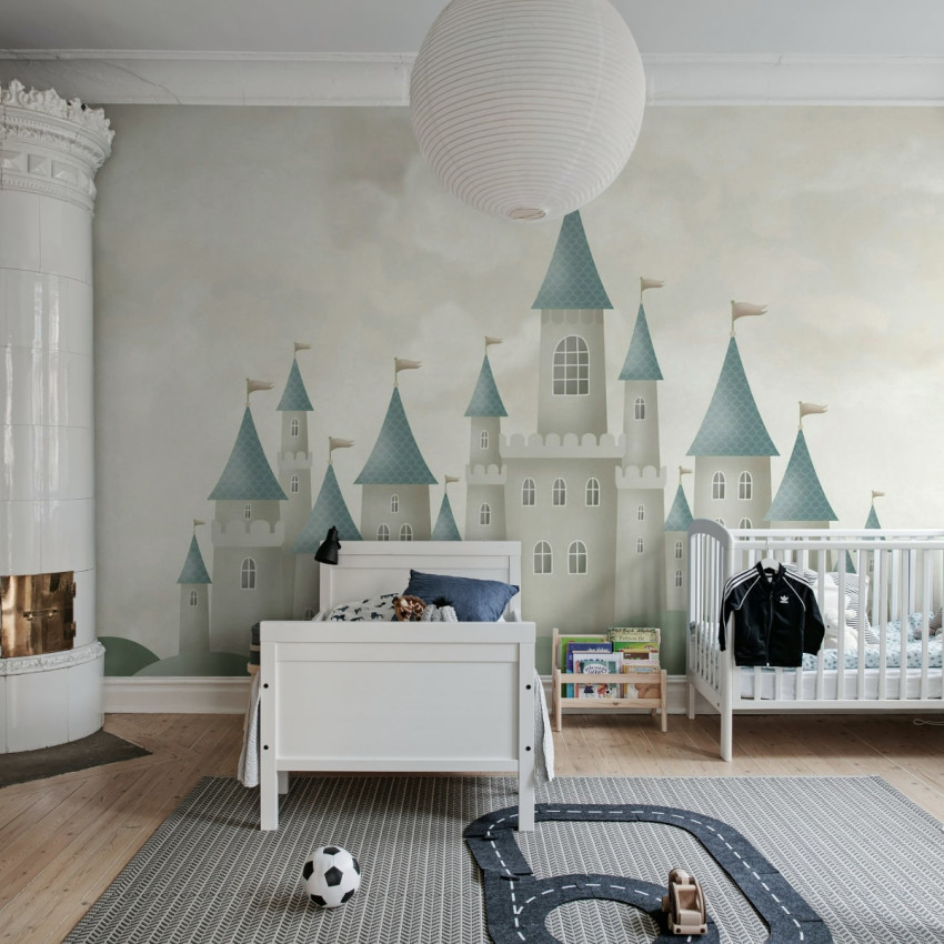 Tapet cu un castel roz visător perfect pentru decorarea dormitorului copiilor