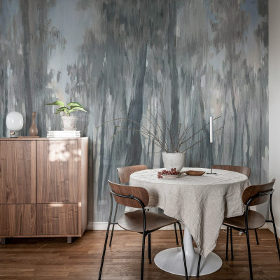 Tapet abstract Morning Forest, Gray, cu un model de pădure în tonuri de gri, ideal pentru a crea un decor modern și sofisticat