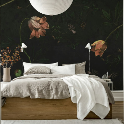 Tapet floral Romantic Garden, Night cu flori delicate pe fundal negru