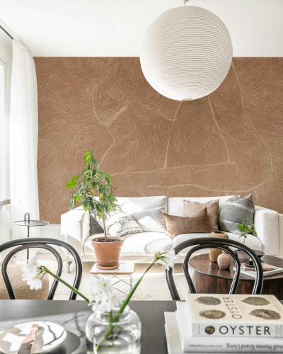 Tapet texturat cu model subtil ruginiu într-un living modern