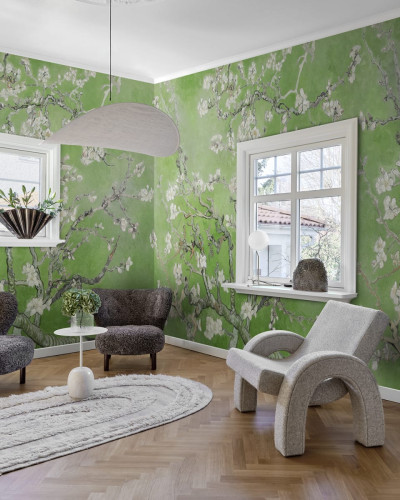 Tapet Almond Blossom, Green, cu flori de migdal înflorite pe un fundal verde