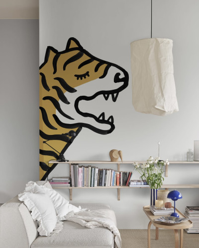 Tapet Cat Talk White cu ilustrații de tigri in stil Rebel Walls