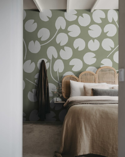 Tapet cu nuferi verzi, design minimalist, ideal pentru dormitoare, livinguri sau holuri.