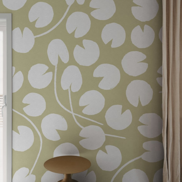 Water Lilies, Yellow, tapet floral minimalist cu flori albe pe un fundal galben cald