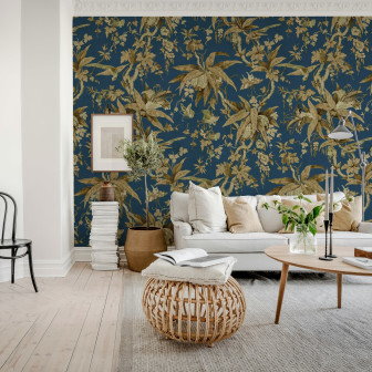 Tapet floral elegant pe fond albastru în living