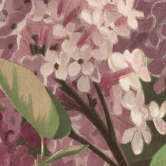 Tapet floral pe fundal negru într-un interior elegant