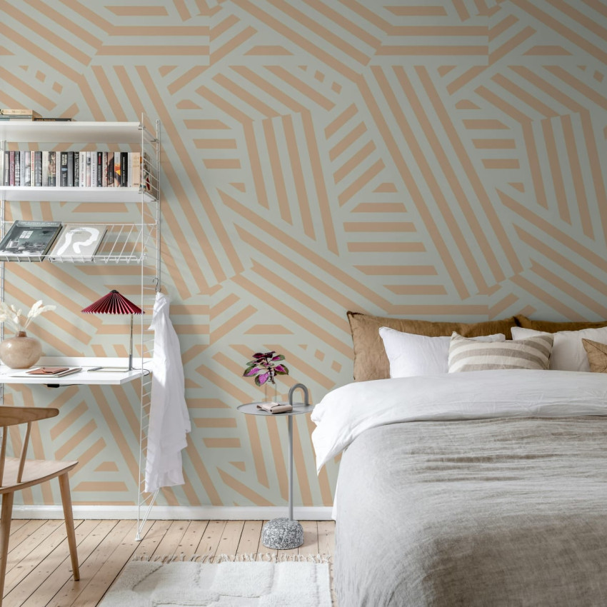 Tapet cu dungi geometrice în nuanțe de caramel și cremă, Abstract Stripes.