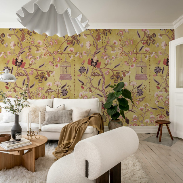 Tapet floral galben cu model grădină mistică