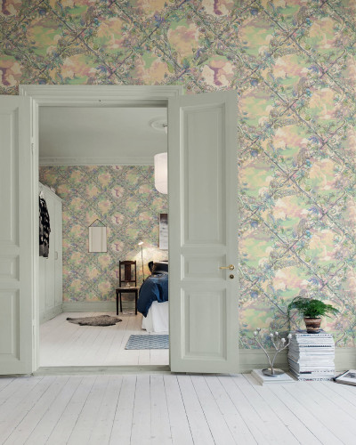 Tapet floral cu design delicat în nuanțe de roz și verde