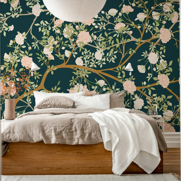 Tapet cu design minimalist inspirat din grădinile japoneze, cu ramuri delicate și flori pastelate