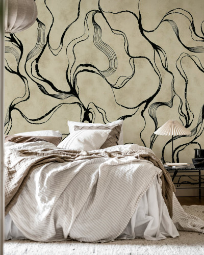 Tapet decorativ cu model abstract negru pe fundal bej în dormitor