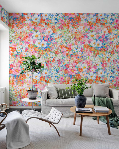 Fototapet floral colorat Flowerhaze într-un living modern