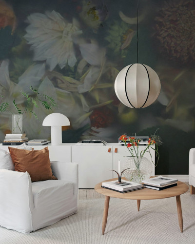 Fototapet cu design floral într-un living modern