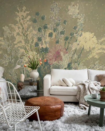 Tapet floral în tonuri pastelate într-un living elegant