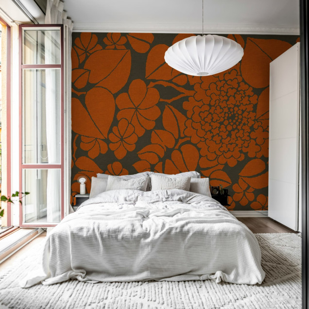 Tapet floral portocaliu cu design stilizat