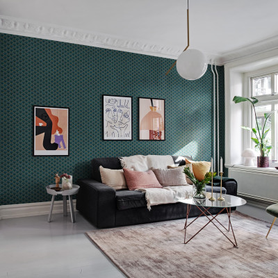 Tapet cu design elegant într-un living modern